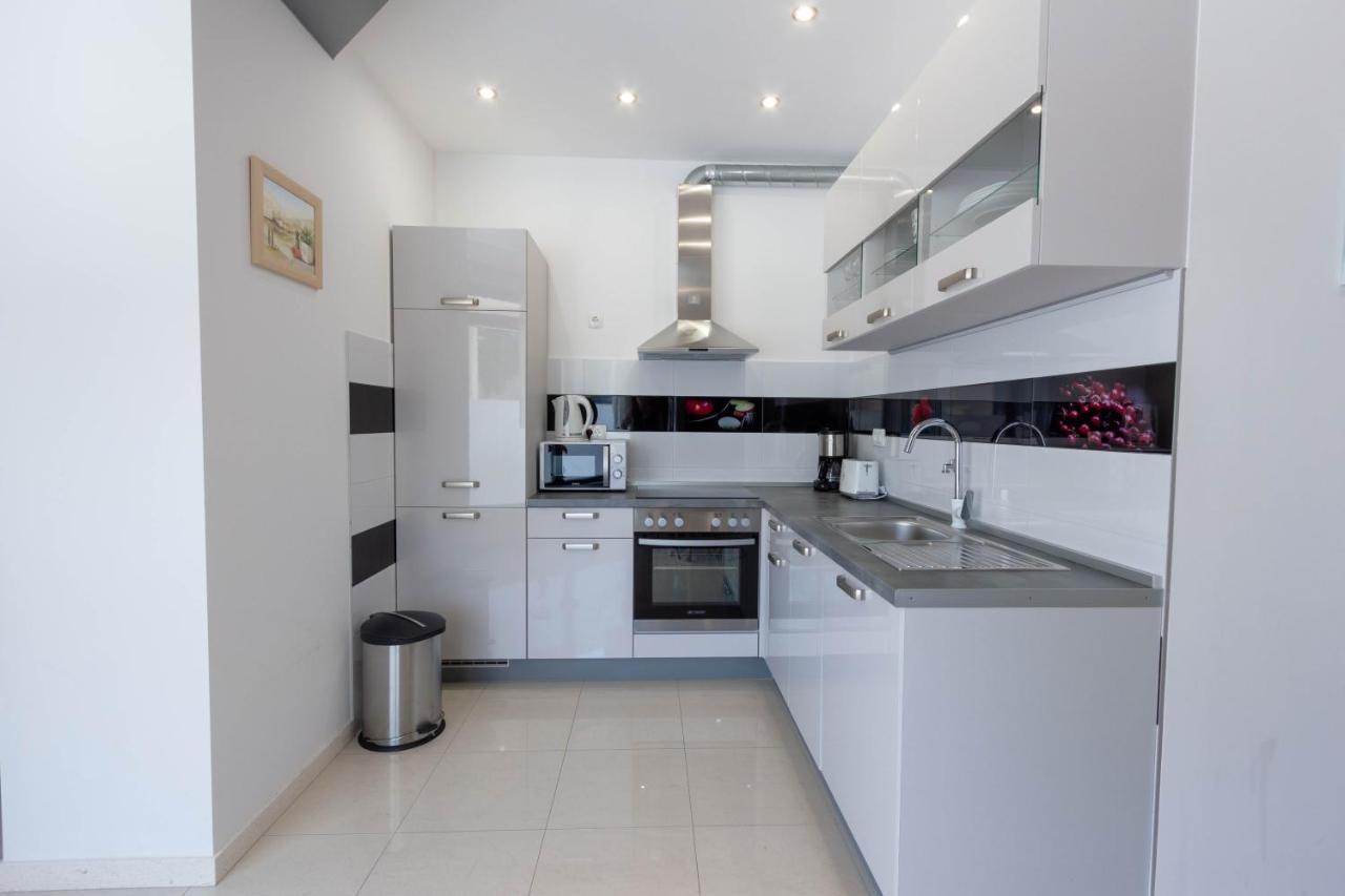 Apartman Dora Ποντστράνα Εξωτερικό φωτογραφία